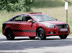 В сеть попали фото прототипа Chevrolet Cruze