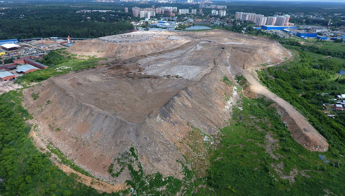 Вид на территорию полигона бытовых отходов «Кучино» в Балашихе