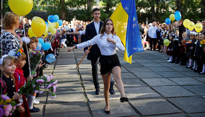 Линейка в киевской школе, 1 сентября 2016 года