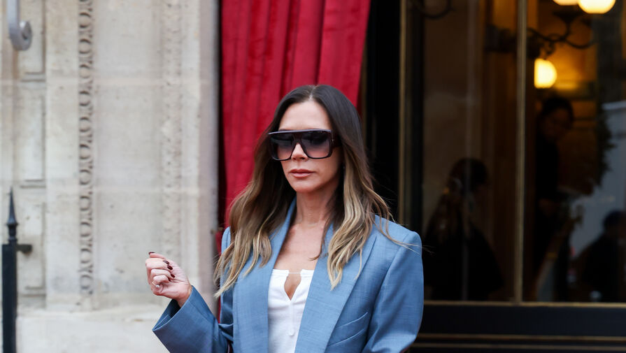 Дизайнер Виктория Бекхэм впервые вышла на публику после скандала