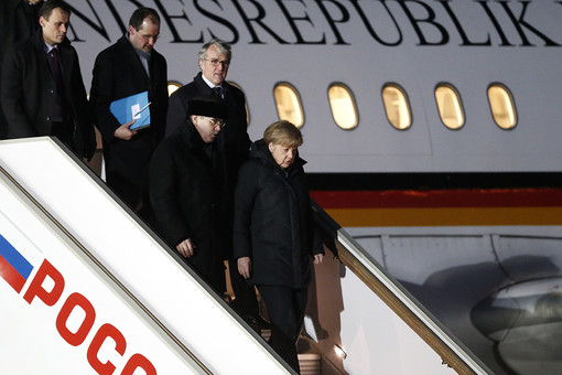 Меркель и Олланд уже в Кремле - переговоры начались и продолжались 3 часа