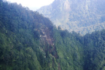 Sukhoi superjet crashees into mountain during the demonstration flight