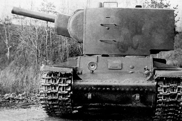 Танк КВ-2