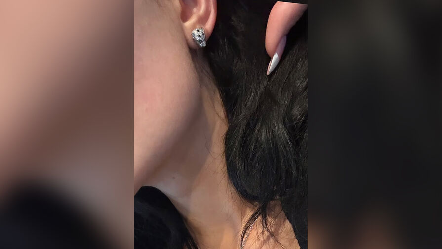 Модель Кайли Дженнер показала фото в украшениях за $60 тысяч