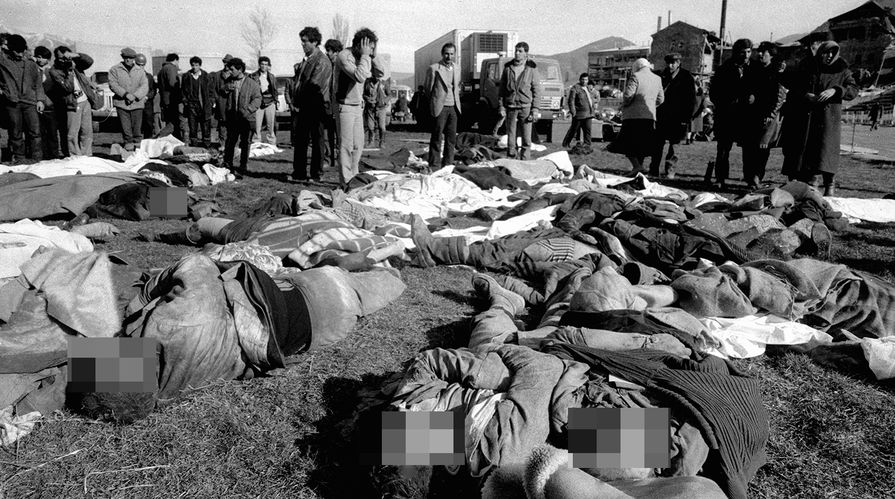 Жертвы землетрясения в городе Спитак, 1988 год