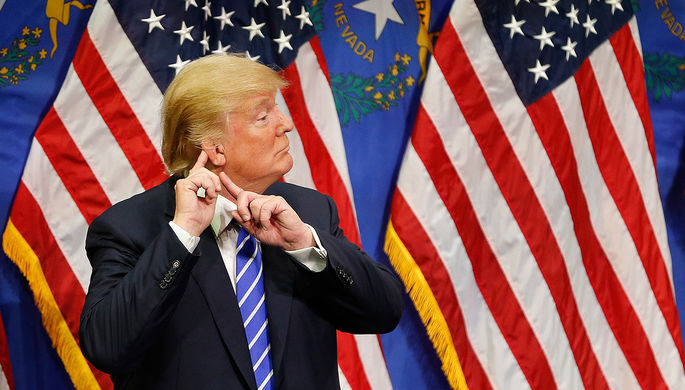 Дональд Трамп во время мероприятия предвыборной кампании в Лас-Вегасе, октябрь 2015 года