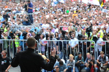Власти играют с оппозиционерами в этакие «кошки-мышки»