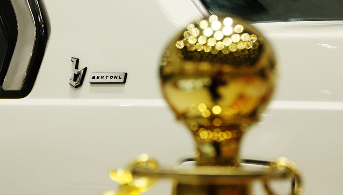 Автомобиль Вольво Дэвида Боуи продали в Швейцарии за рекордную сумму
