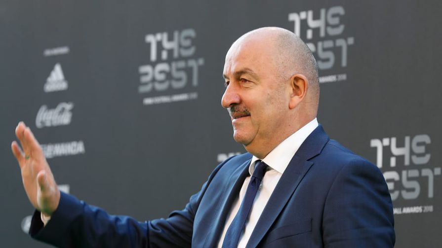 Станислав Черчесов на церемонии вручения наград ФИФА