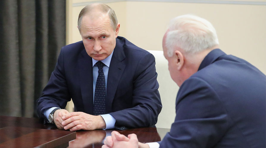 Президент России Владимир Путин и председатель Следственного комитета РФ Александр Бастрыкин, 28 марта 2018 года