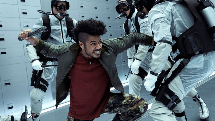 Кадр из сериала «Наследие Юпитера» (2021)