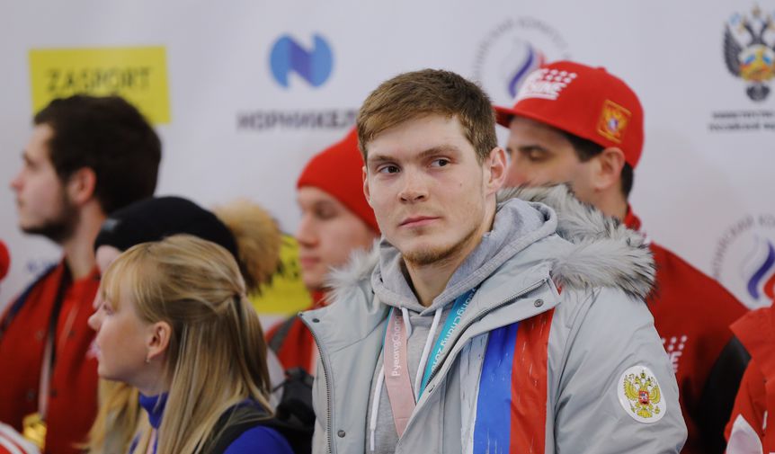 Фристайлист Сергей Ридзик на церемонии встречи российских спортсменов - участников Олимпиады 2018 в аэропорту "Шереметьево"