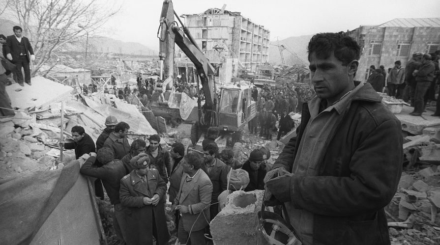 Последствия землетрясения в городе Спитак, Армения, 1988 год