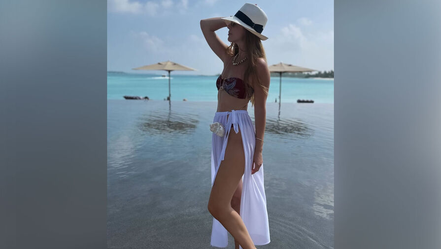 Певица Наталья Подольская опубликовала фото в бикини