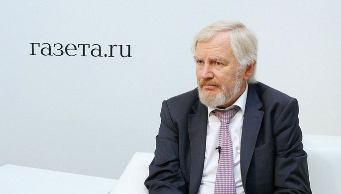 Замглавы министерства финансов России Сергей Сторчак во время интервью на Петербургском...