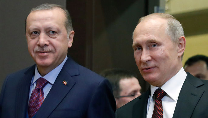 Президент Турции Реджеп Тайип Эрдоган и президент России Владимир Путин во время встречи в Сочи, 13...