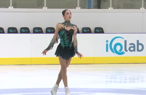 Анна Щербакова выступает в показательных выступлениях на чемпионате России по фигурному катанию в Саранске