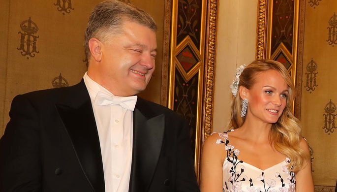 Президент Украины Петр Порошенко и австрийская ведущая Мирьям Вайксельбраун на...