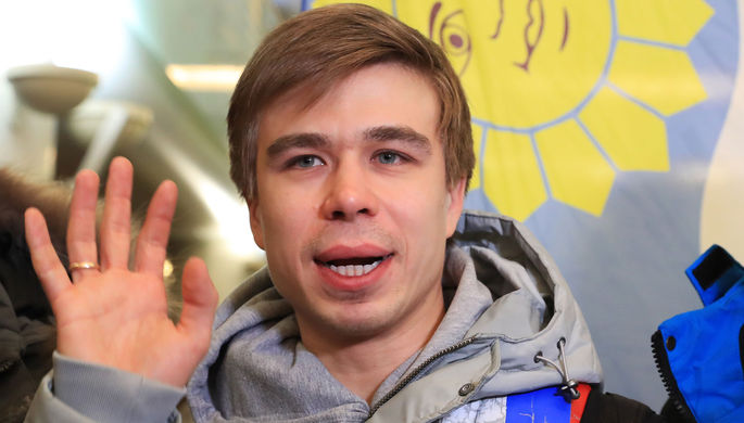 Конькобежец Семен Елистратов