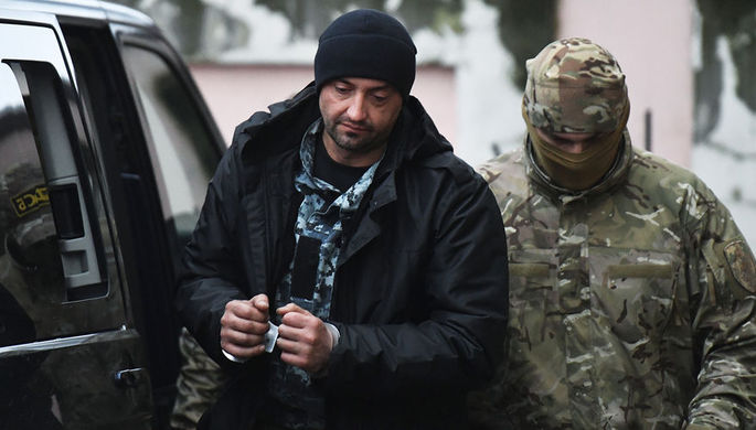 Один из задержанных моряков с кораблей ВМС Украины «Бердянск», «Никополь» и...