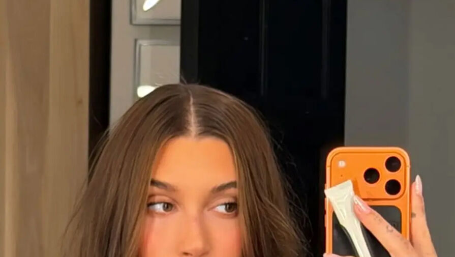 Модель Хейли Бибер выложила фото с новой стрижкой