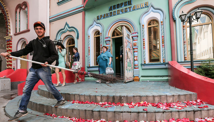 Дворец бракосочетаний №5 в комплексе «Кремль в Измайлово», 2016 год
