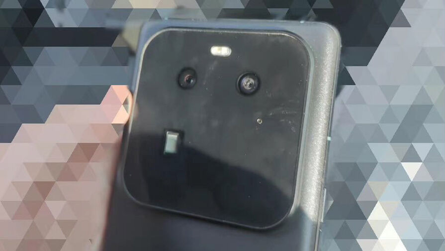 Инсайдер показал инженерный образец флагманского смартфона Oppo Find X6