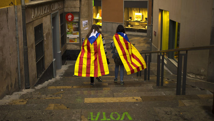 Испанские власти не признали объявление руководителя Каталонии о независимости