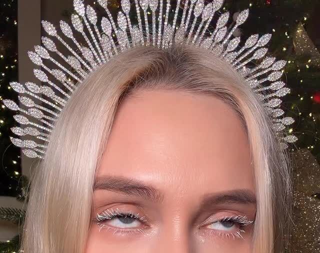 Актрису Наталью Рудову раскритиковали за образ Снегурочки