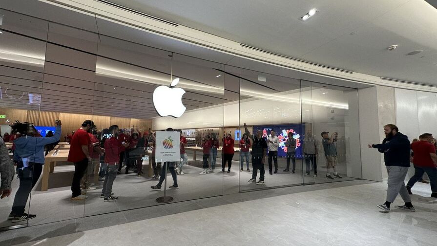 FT: Apple нанимает сотрудников в Индии, готовясь к открытию флагманских магазинов в стране