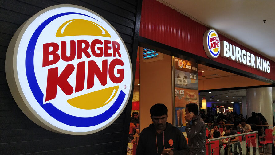 Бургеры в индийском Burger King начали продавать без помидоров