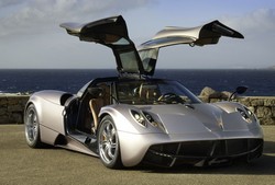 Pagani рассекретила купе Huayra