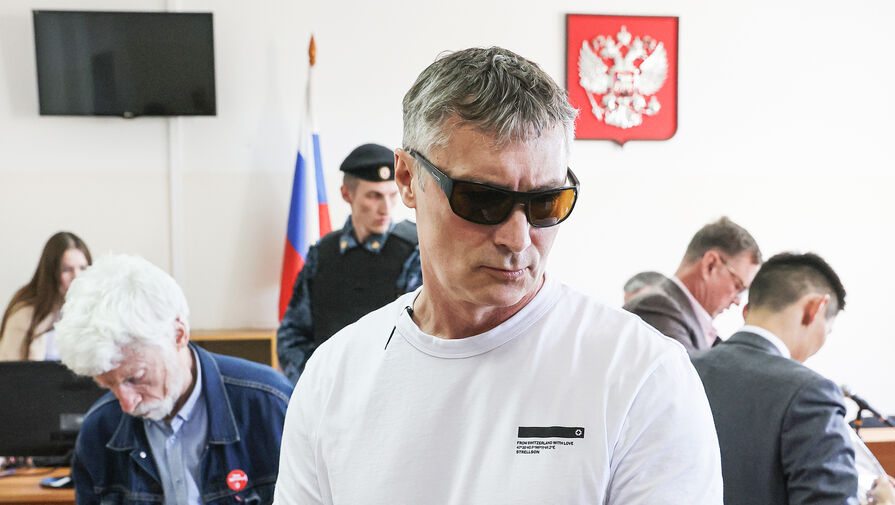 Экс-мэр Екатеринбурга Ройзман считает "вегетарианским" запрос обвинения о штрафе по его делу 