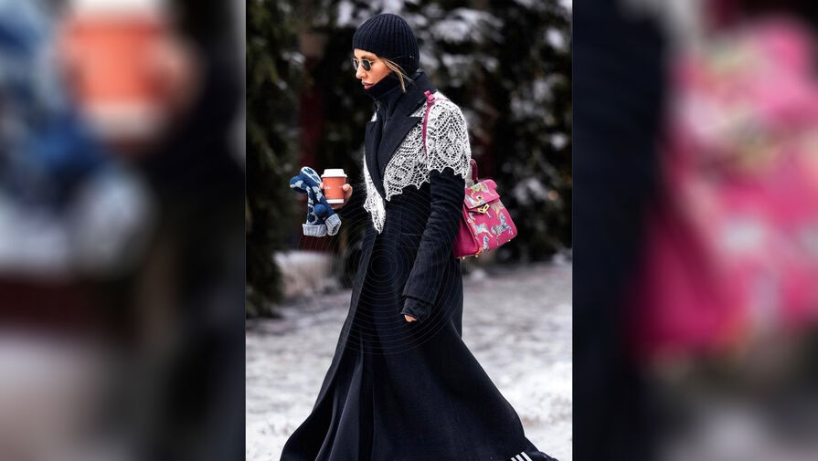 Модельер Еремкин призвал носить кружево поверх базовой одежды