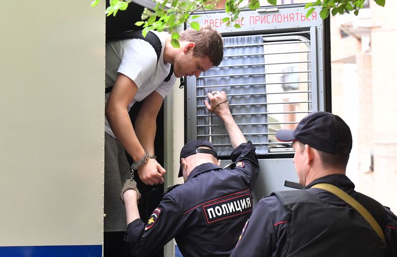 Александр Кокорин