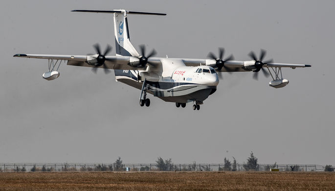 Китай разработал самый большой самолет-амфибию в мире AG600