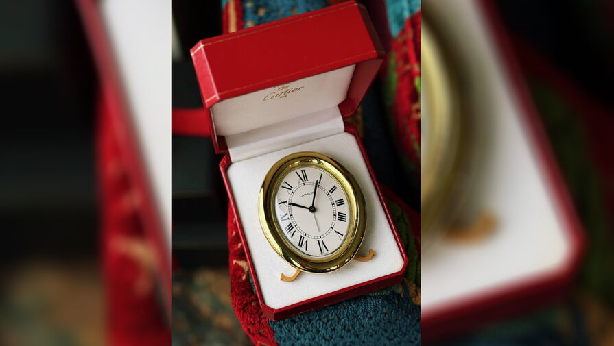 Комик Петросян подарил жене Татьяне винтажные часы Cartier на 14 февраля