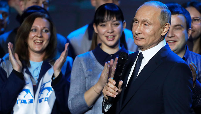 Владимир Путин на митинге, посвященном 85-летию Горьковского автомобильного завода в Нижнем...
