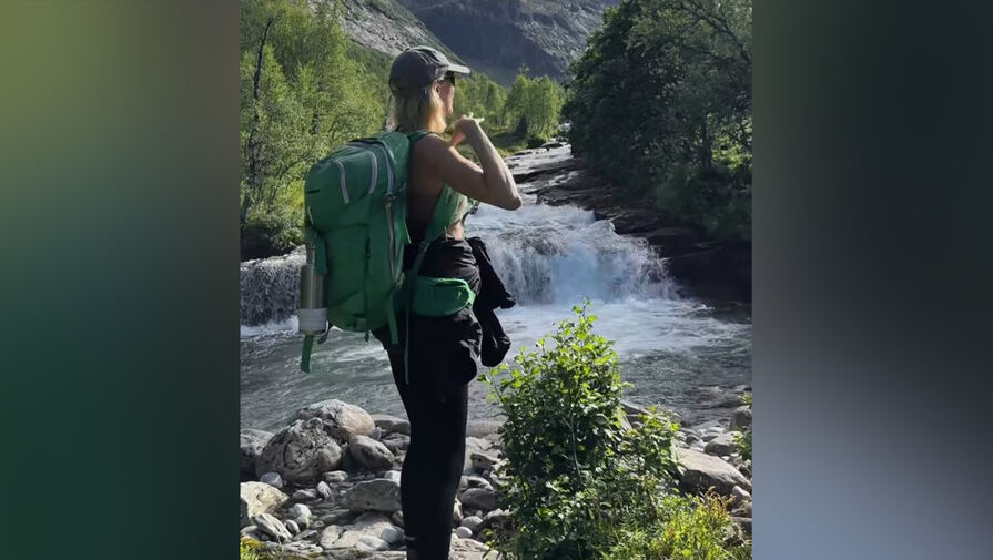 Модель Лена Перминова опубликовала первые фото из похода в Норвегии
