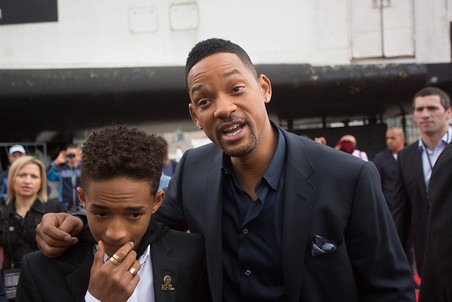 ���� ����