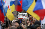 В Москве проходят «Марш мира» и Марш братства» — онлайн-трансляция «Газеты.Ru»
