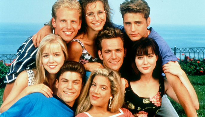 Актеры сериала «Беверли Хиллс 90210» (1990-2000): Люк Перри, Джейсон Пристли, Шеннен...