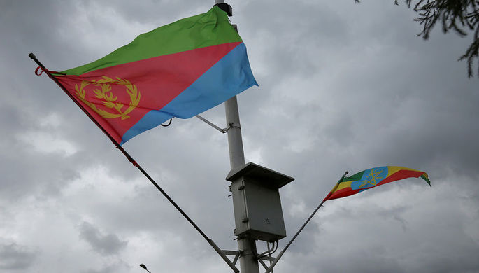 Лидеры Эфиопии и Эритреи подписали декларацию об окончании войны Лидеры Эфиопии и Эритреи подписали декларацию об окончании войны
