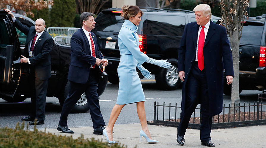 Дональд Трамп и его супруга Меланья около церкви перед инаугурацией в Вашингтоне, 20 января 2017 года