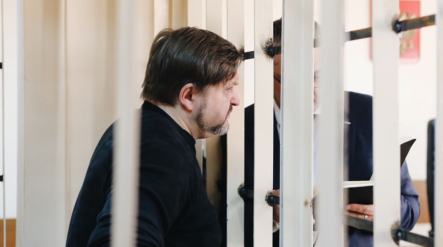 Экс-губернатор Кировской области Никита Белых перед оглашением приговора в Пресненском суде Москвы, 1 февраля 2018 года