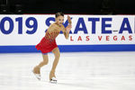 Россиянка Анна Щербакова во время исполнения произвольной программы на Skate America
