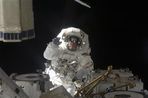 Американские астронавты Томас Машбёрн и Кристофер Кэссиди совершат внеплановый выход в открытый...
