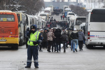 Buses ferry absentee voters from other regions to Moscow polling stations