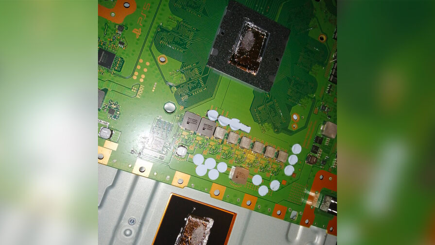 Блогер 68Logic призвал не ставить PlayStation 5 вертикально во избежание поломки консоли