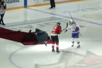 Футбольный тренер Жозе Моуринью перед матчем регулярного чемпионата Континентальной хоккейной лиги между ХК «Авангард» (Омская область) и ХК СКА (Санкт-Петербург) в Балашихе, 4 февраля 2019 года